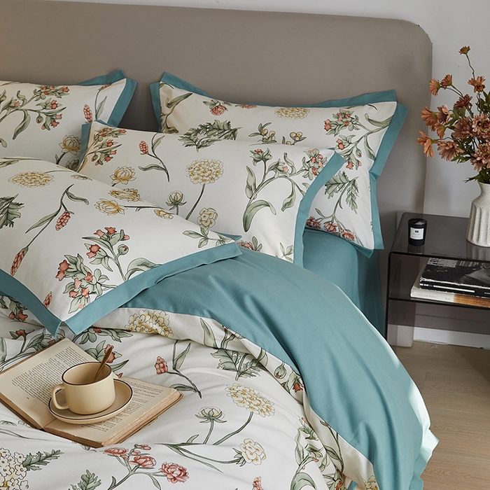 91家纺网 家纺一手货源 找家纺 咏绒家纺工厂店 2025新款全棉高定印花磨毛拼角四件套 春晓