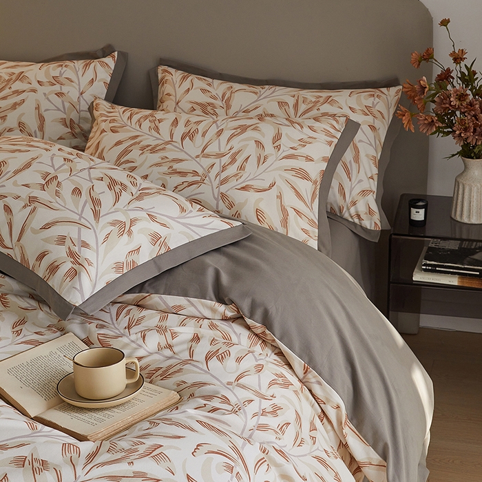 91家纺网 家纺一手货源 找家纺 咏绒家纺工厂店 2025新款全棉高定印花磨毛拼角四件套 雅韵