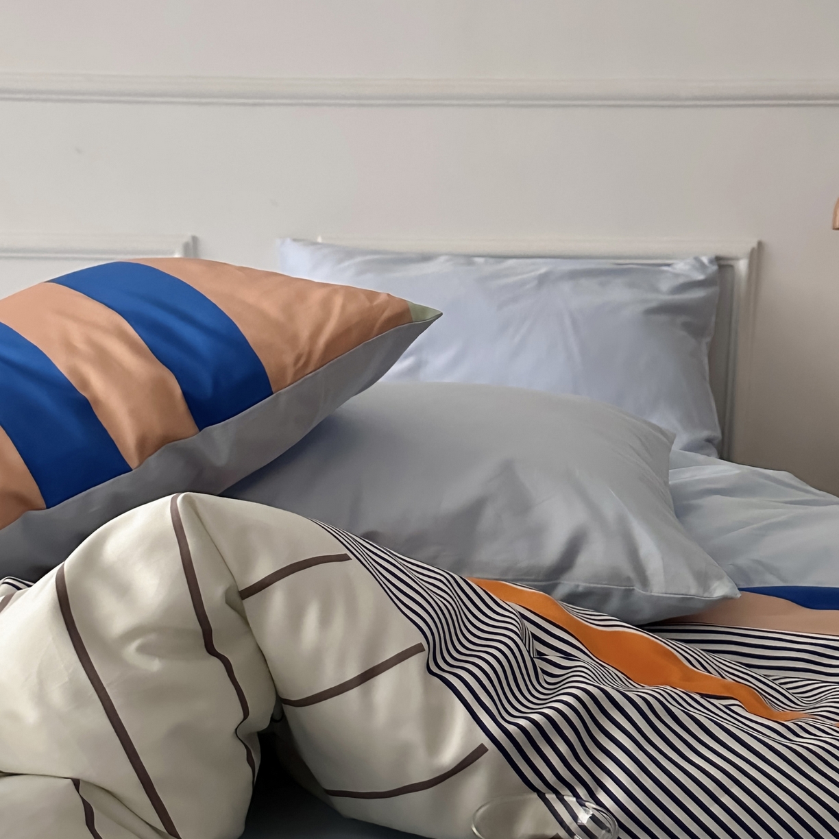 91家纺网 家纺一手货源 找家纺 柚可家居 2026新款50支数码活性套件-海港（手提袋+控价）套件会员减20元 严格控价券后不低于 328和348元 海港（枕套条纹+浅蓝）