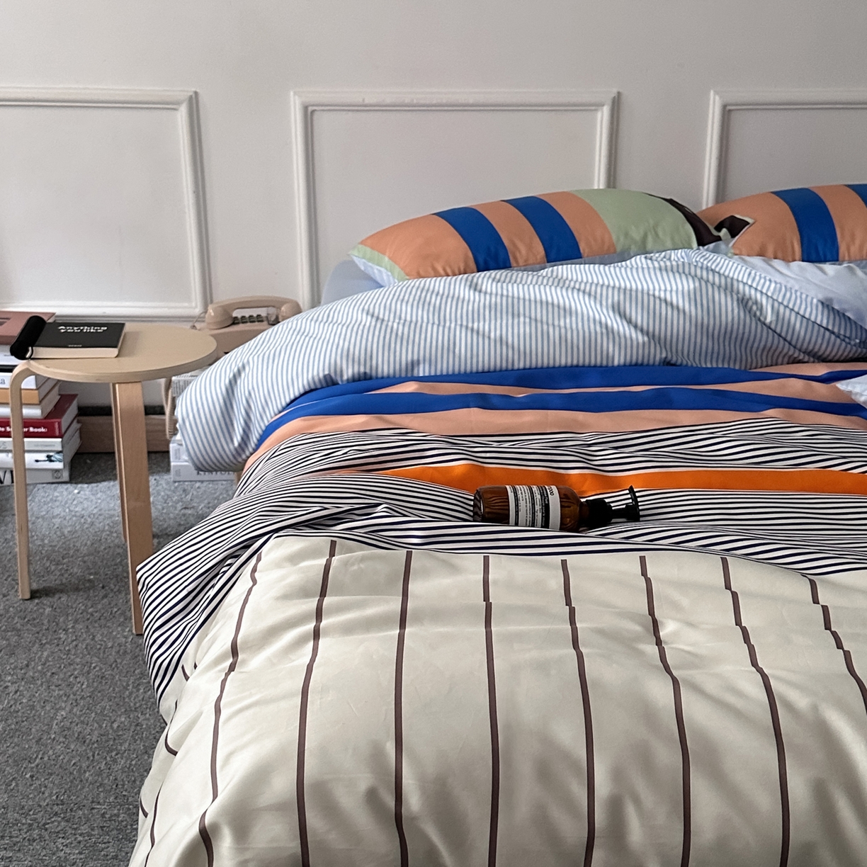 91家纺网 家纺一手货源 找家纺 柚可家居 2026新款50支数码活性套件-海港（手提袋+控价）套件会员减20元 严格控价券后不低于 328和348元 海港（枕套条纹）