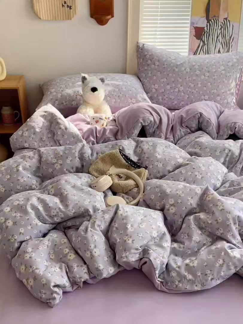 91家纺网 家纺一手货源 找家纺 星禾优选 2025新款A类仿棉四件套古法水洗棉小清新印花四件套单被套系列(提供买家秀) 木槿-紫