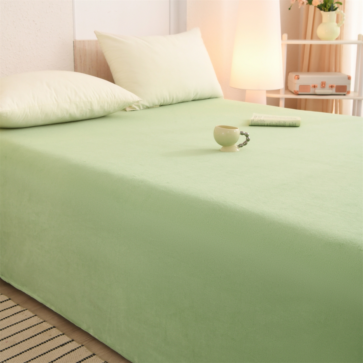 91家纺网 家纺一手货源 找家纺 寝美资家居 2025新款简约纯色牛奶绒单床单床单单件单品床单 湖水绿