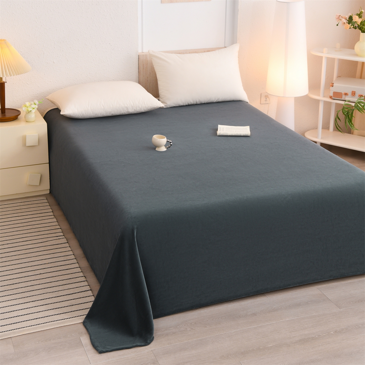 91家纺网 家纺一手货源 找家纺 寝美资家居 2025新款简约纯色牛奶绒单床单床单单件单品床单 星空灰