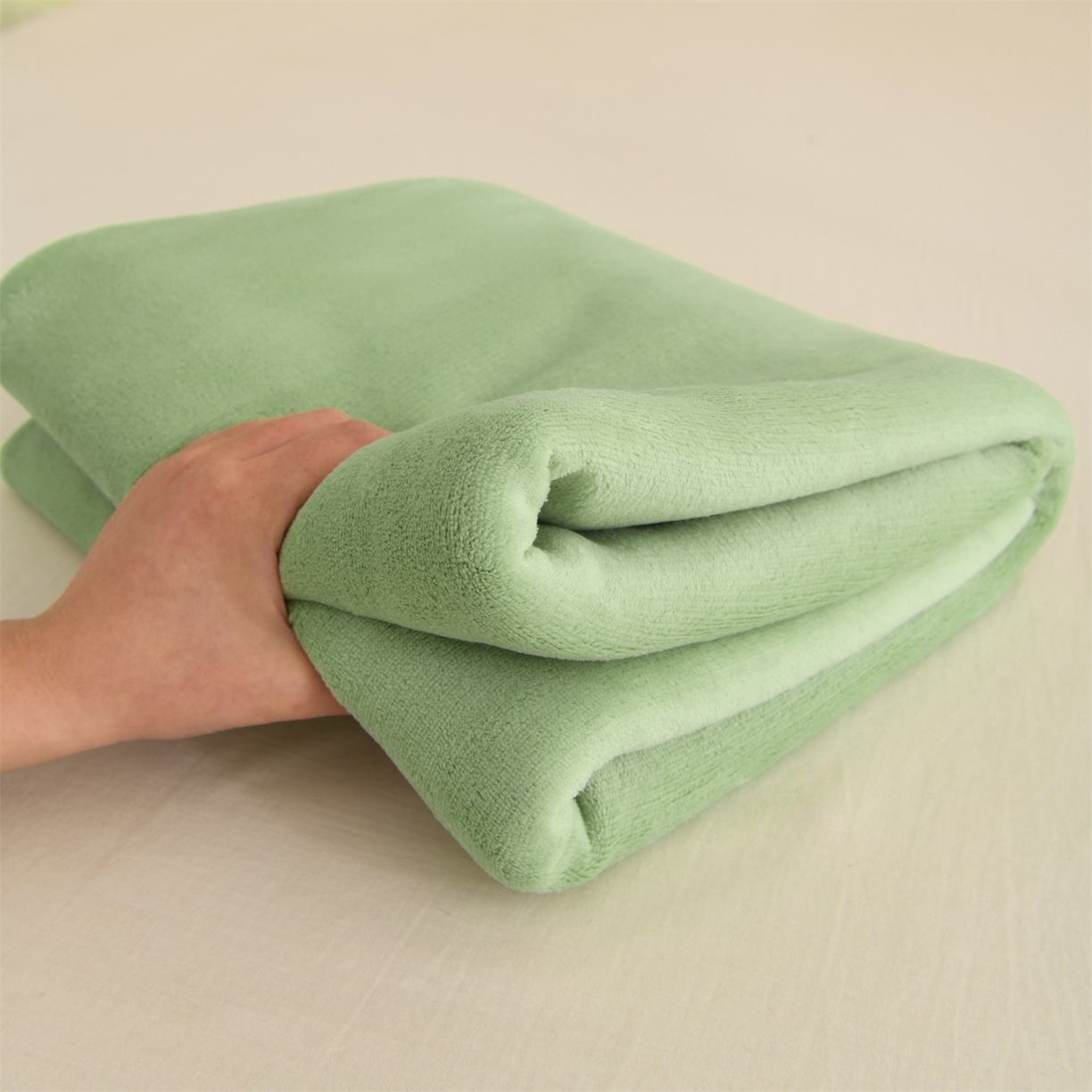 91家纺网 家纺一手货源 找家纺 （总）寝美资家居 2025新款简约纯色牛奶绒单床单床单单件单品床单