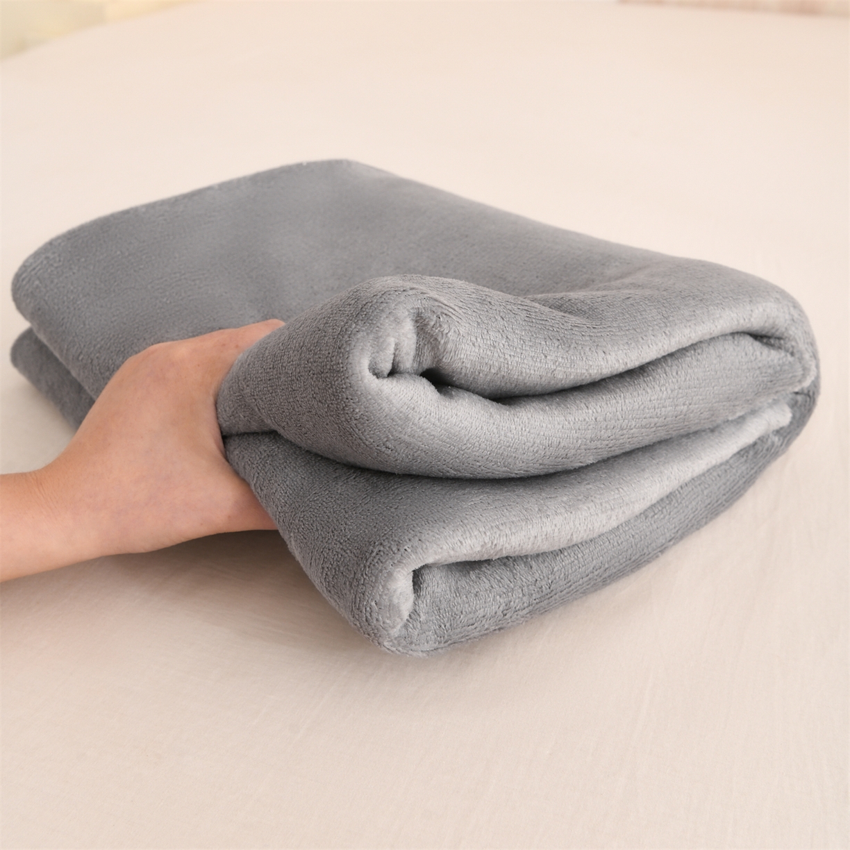 91家纺网 家纺一手货源 找家纺 （总）寝美资家居 2025新款简约纯色牛奶绒单床单床单单件单品床单