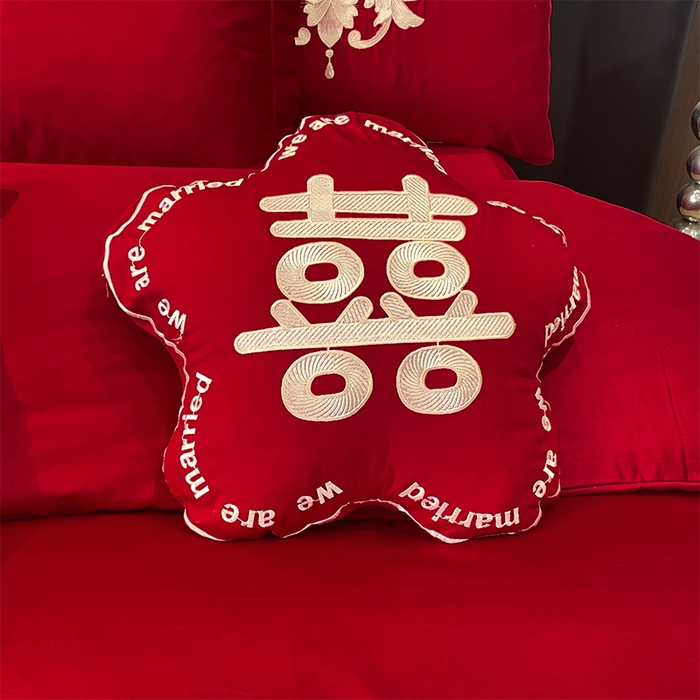 91家纺网 家纺一手货源 找家纺 芊囍纺 2024新款亲肤双面磨毛刺绣款婚庆四件套 囍宴