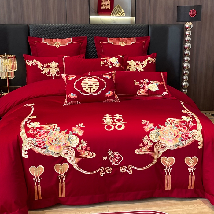 91家纺网 家纺一手货源 找家纺 芊囍纺 2024新款亲肤双面磨毛刺绣款婚庆四件套 甜甜蜜蜜