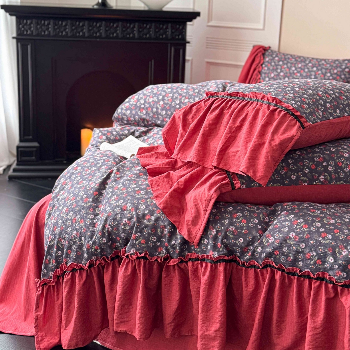 91家纺网 家纺一手货源 找家纺 繁花家居 2025秋意浓水洗邹邹棉云感木棉多层纱大花边四件套直播外贸爆款 红色大花边-海棠红