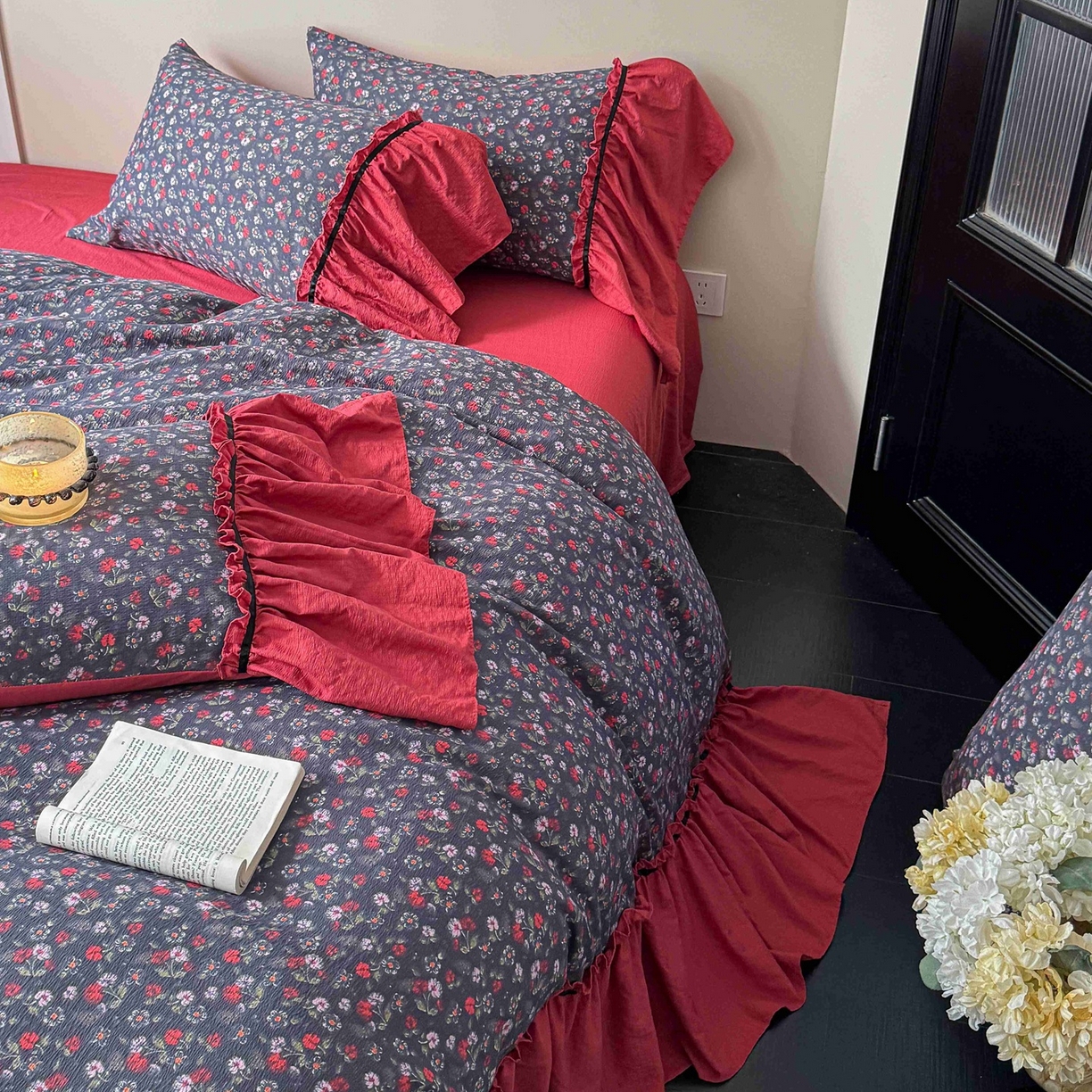 91家纺网 家纺一手货源 找家纺 繁花家居 2025秋意浓水洗邹邹棉云感木棉多层纱大花边四件套直播外贸爆款 红色大花边-海棠红