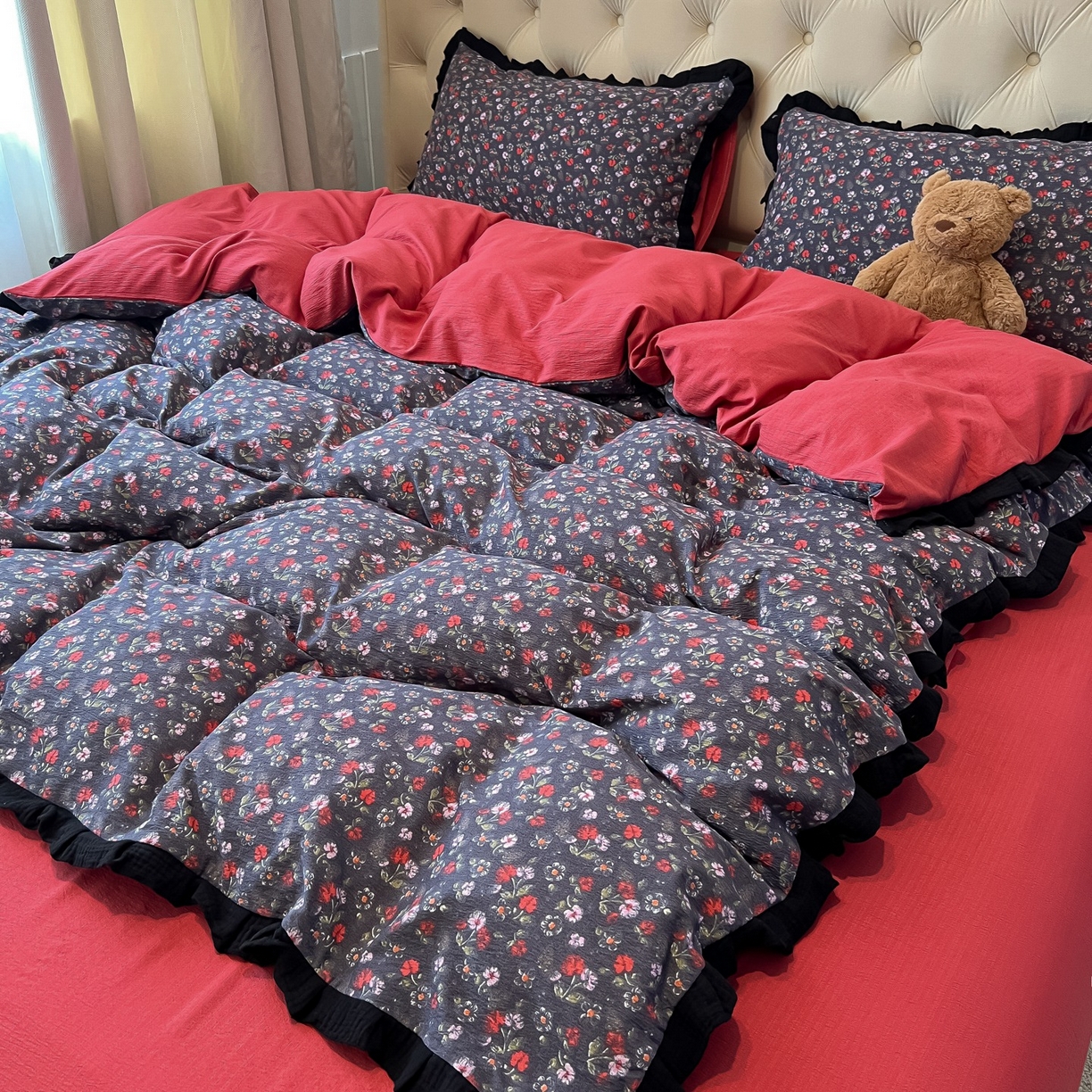 91家纺网 家纺一手货源 找家纺 繁花家居 2025秋意浓水洗邹邹棉云感木棉多层纱大花边四件套直播外贸爆款 木耳小花边-海棠红