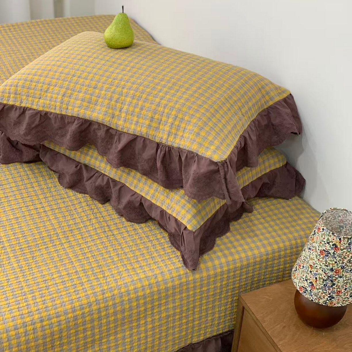 91家纺网 家纺一手货源 找家纺 （总）床盖工厂店 2025新款双面全棉纯棉填充棉花花边款床盖三件套芸素