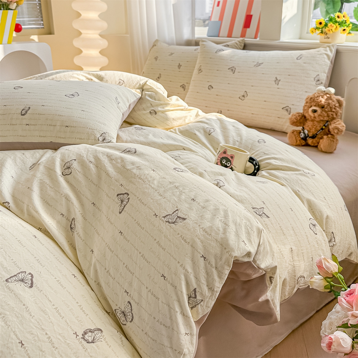 91家纺网 家纺一手货源 找家纺 梦庭帛美 2026新款云朵A类三层纱印花四件套（提供买家秀） 漫花蝶舞