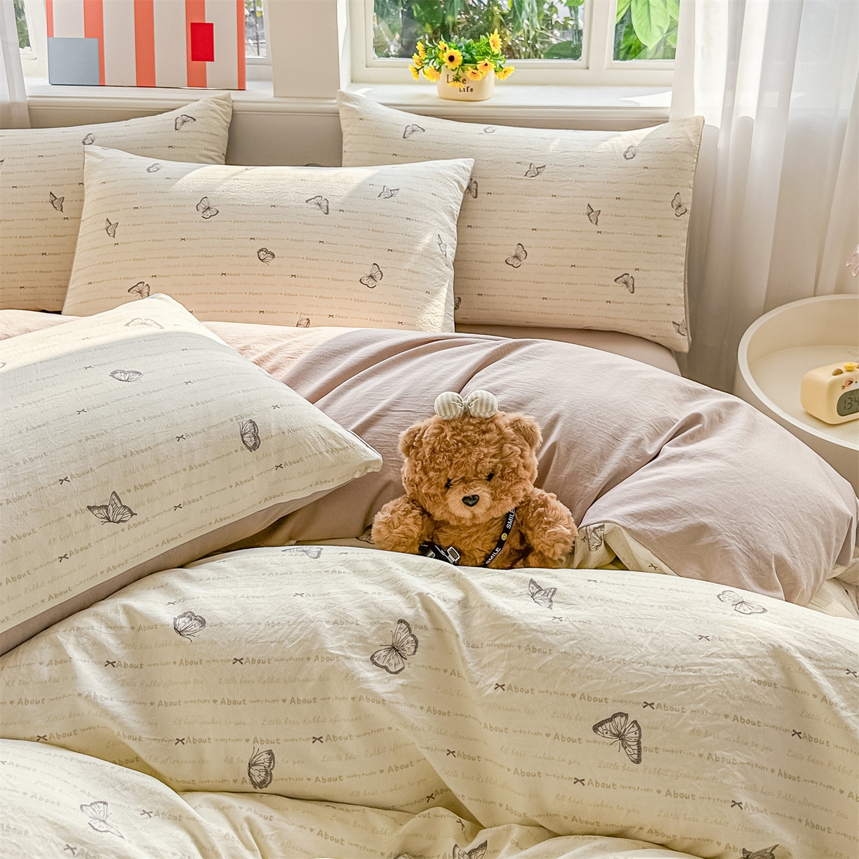 91家纺网 家纺一手货源 找家纺 梦庭帛美 2026新款云朵A类三层纱印花四件套（提供买家秀） 漫花蝶舞