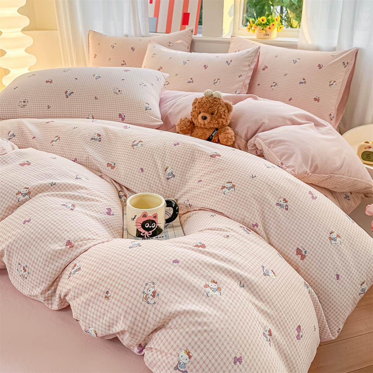 91家纺网 家纺一手货源 找家纺 梦庭帛美 2026新款云朵A类三层纱印花四件套（提供买家秀） 凯蒂猫