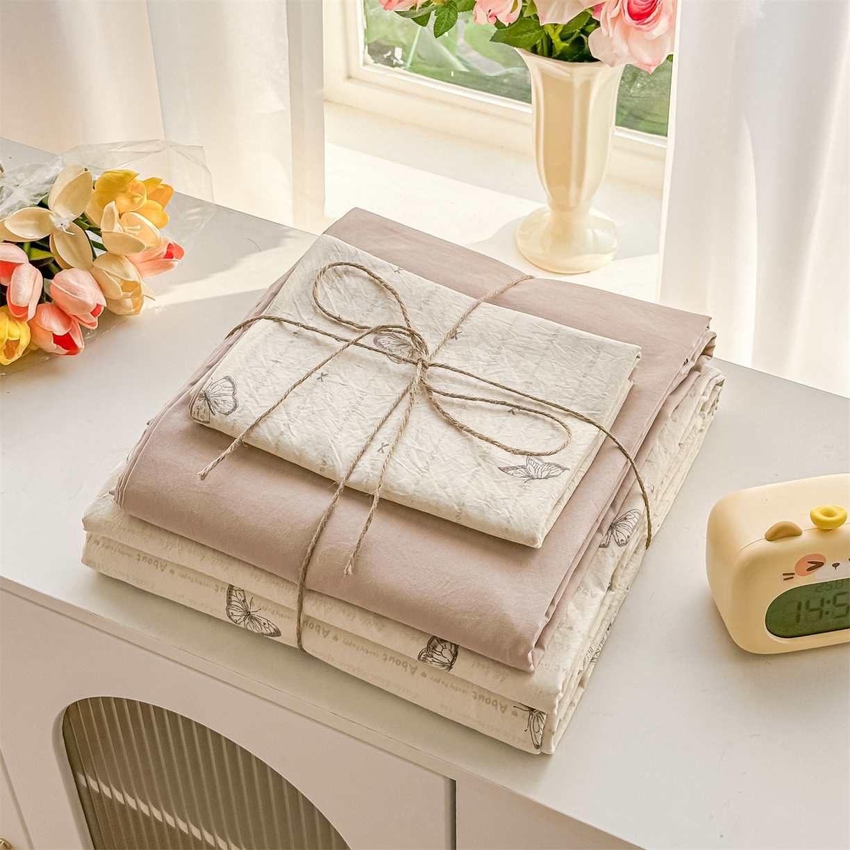 91家纺网 家纺一手货源 找家纺 梦庭帛美 2026新款云朵A类三层纱印花四件套（提供买家秀） 漫花蝶舞