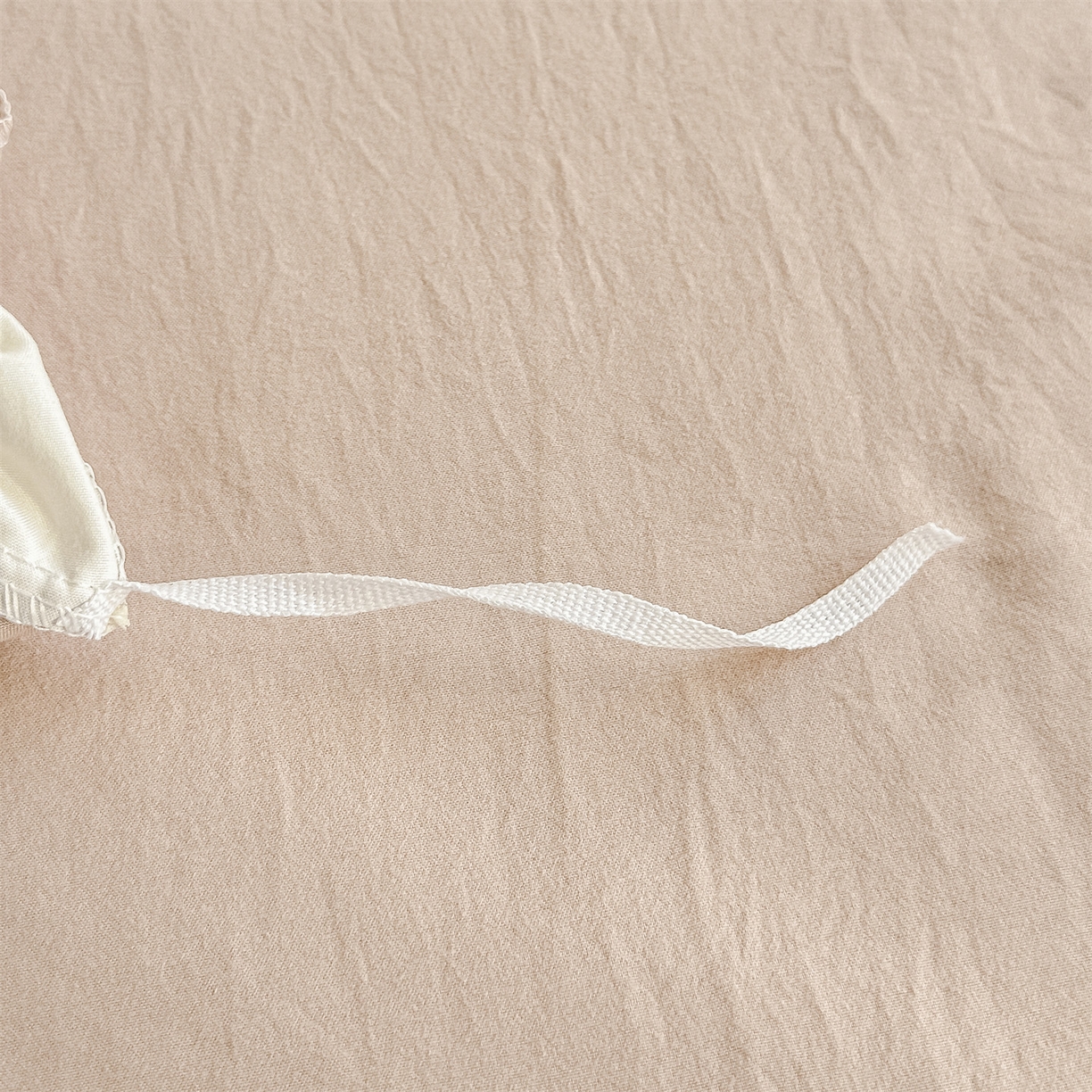 91家纺网 家纺一手货源 找家纺 梦庭帛美 2026新款云朵A类三层纱印花四件套（提供买家秀） 甜桔