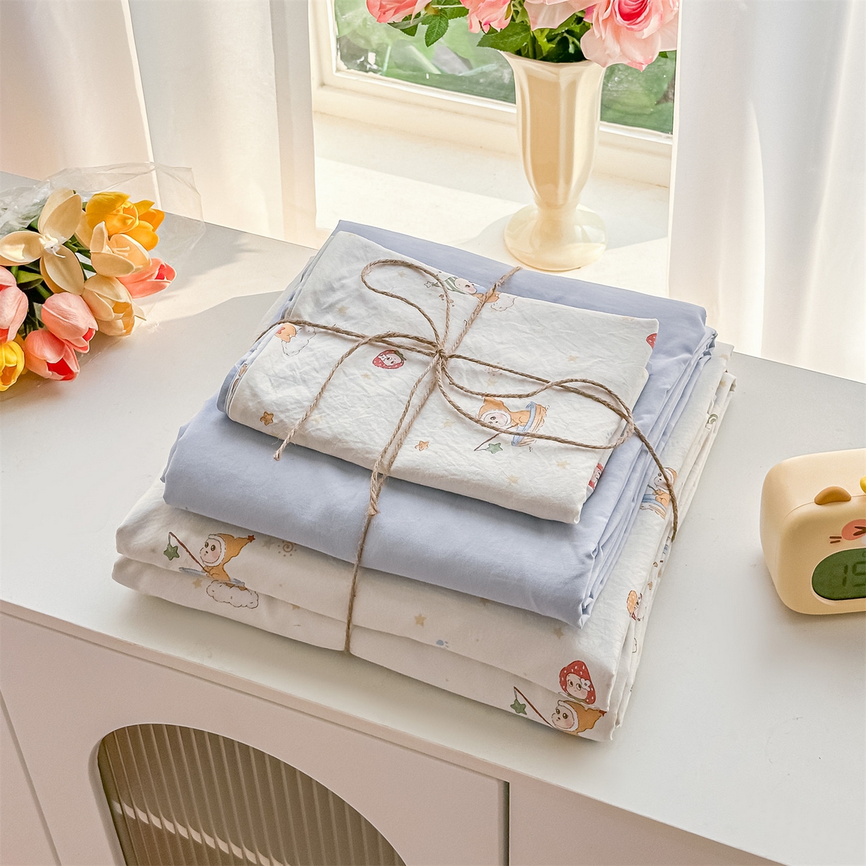 91家纺网 家纺一手货源 找家纺 梦庭帛美 2026新款云朵A类三层纱印花四件套（提供买家秀） 星星人