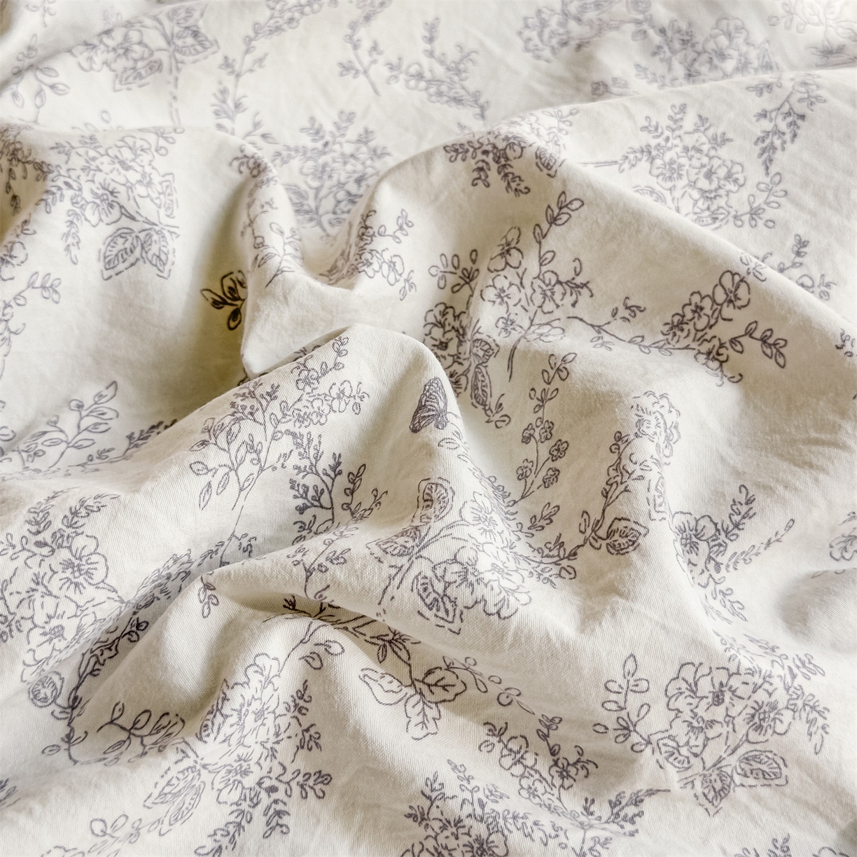 91家纺网 家纺一手货源 找家纺 梦庭帛美 2026新款云朵A类三层纱印花四件套（提供买家秀） 勒叶