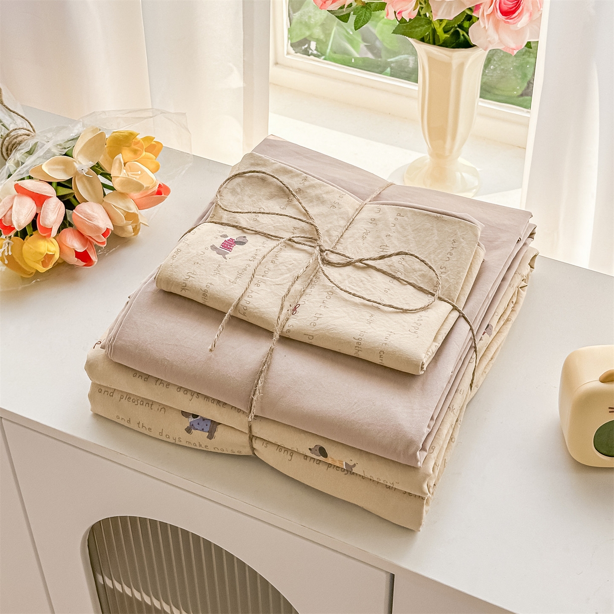 91家纺网 家纺一手货源 找家纺 梦庭帛美 2026新款云朵A类三层纱印花四件套（提供买家秀） 狗狗家族