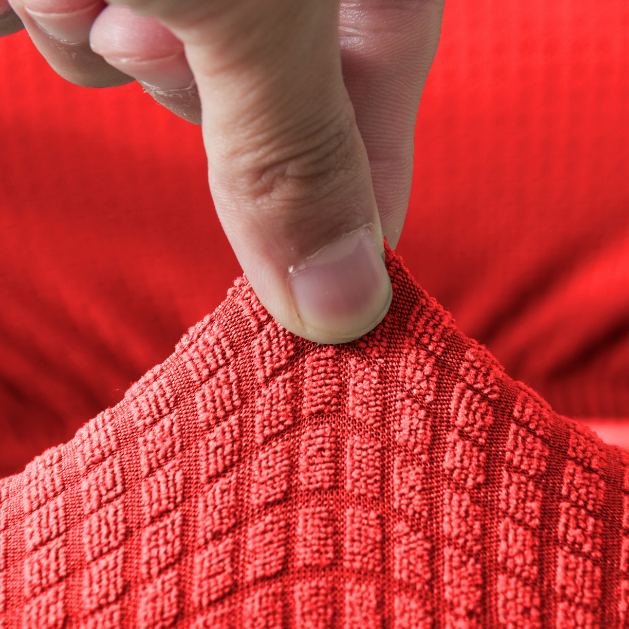 91家纺网 家纺一手货源 找家纺 壹零特色家纺 2025新款弹力玉米粒防水华夫格头枕椅套 豪华办公椅子套 正红