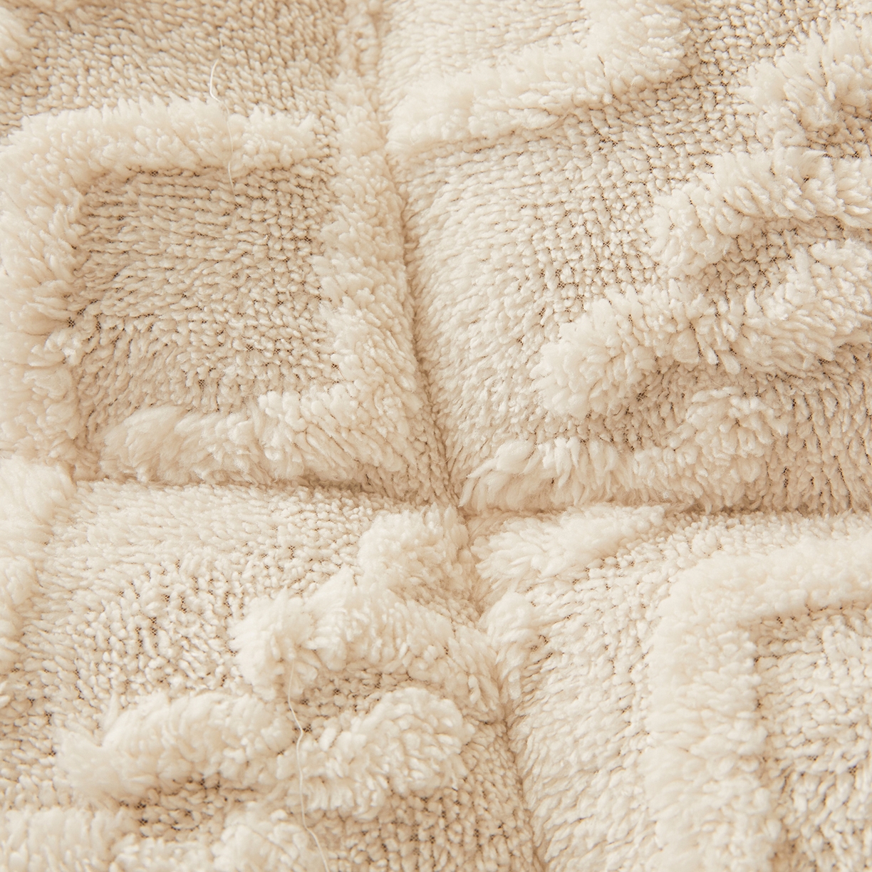 91家纺网 家纺一手货源 找家纺 晓时候 2025新款塔芙绒冬被羊羔绒北极绒加厚被子被芯 米白