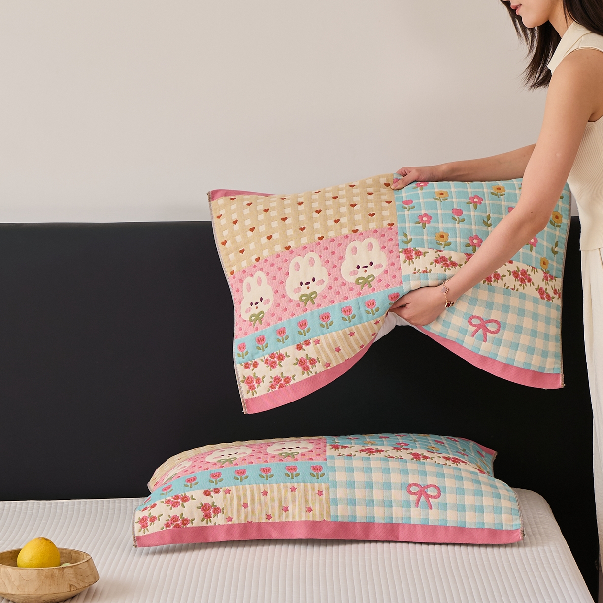 91家纺网 家纺一手货源 找家纺 沐瑟家纺 2025新款纯棉纱布枕巾八层枕巾-發 小花兔