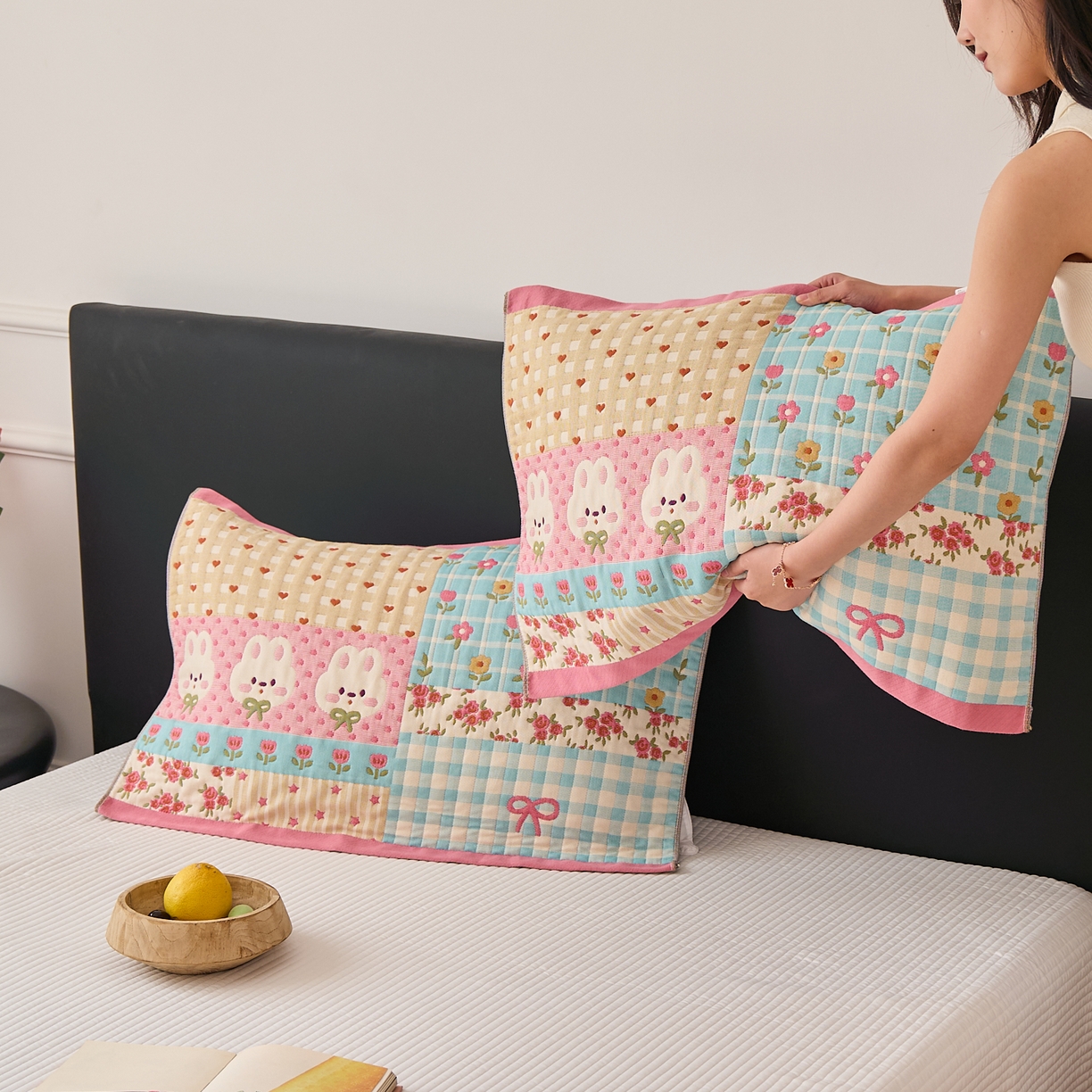 91家纺网 家纺一手货源 找家纺 沐瑟家纺 2025新款纯棉纱布枕巾八层枕巾-發 小花兔