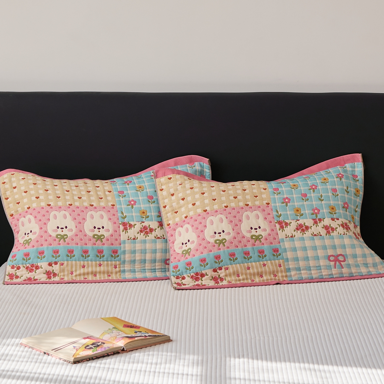 91家纺网 家纺一手货源 找家纺 沐瑟家纺 2025新款纯棉纱布枕巾八层枕巾-發 小花兔