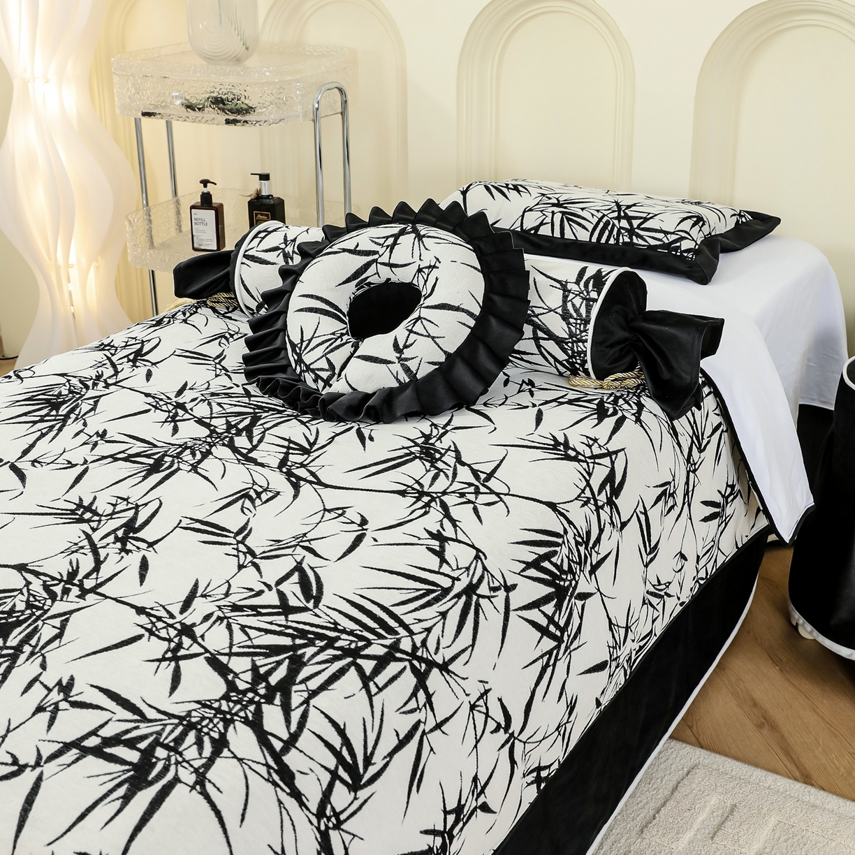 91家纺网 家纺一手货源 找家纺 千姿坊美 容床罩 2025新款秋冬美 容床罩四件套-绮梦花园 竹韵