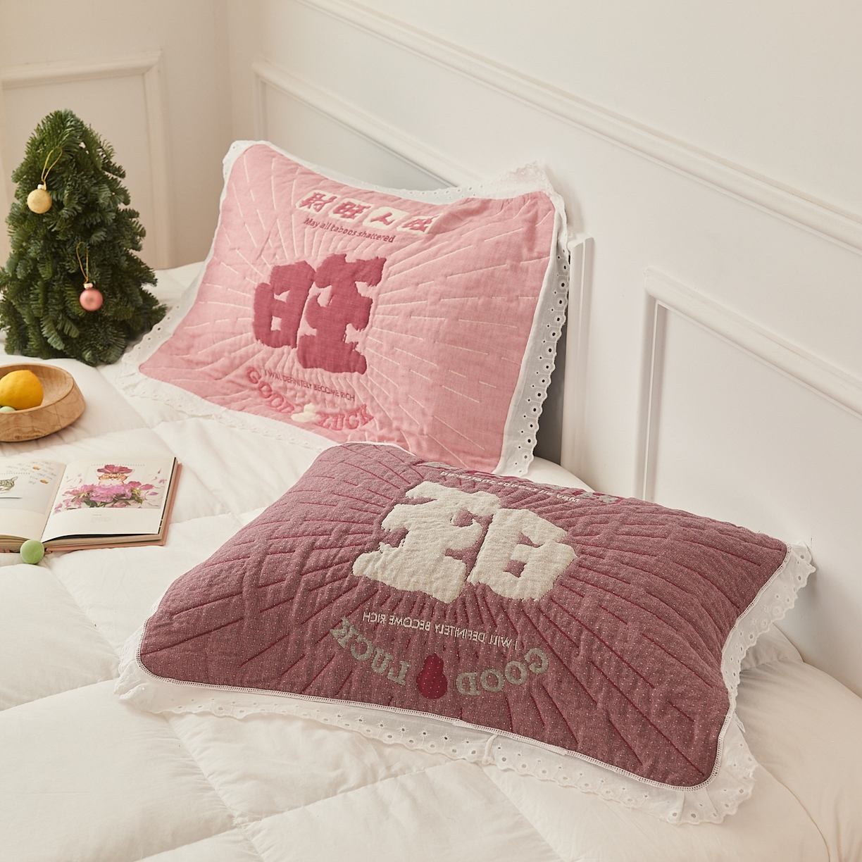 91家纺网 家纺一手货源 找家纺 沐瑟家纺 2025新款花边枕巾 旺旺粉