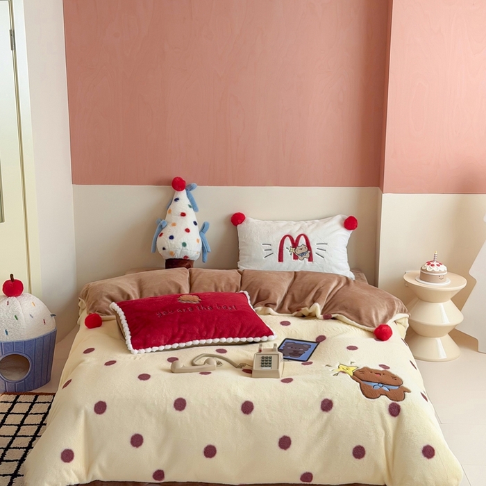 91家纺网 家纺一手货源 找家纺 桔子家纺 2025秋冬新款兔兔绒美式复古系列四件套 coco可可（四件套）