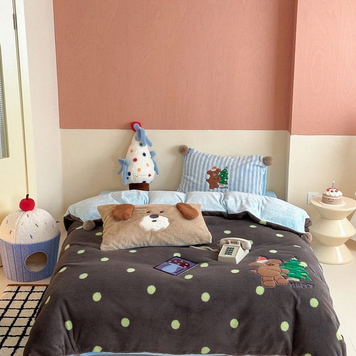 91家纺网 家纺一手货源 找家纺 桔子家纺 2025秋冬新款兔兔绒美式复古系列四件套 查理（四件套）