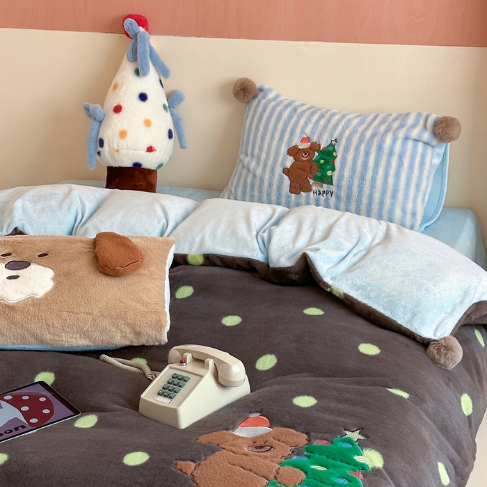 91家纺网 家纺一手货源 找家纺 桔子家纺 2025秋冬新款兔兔绒美式复古系列四件套 查理（四件套）