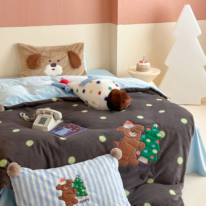 91家纺网 家纺一手货源 找家纺 桔子家纺 2025秋冬新款兔兔绒美式复古系列四件套 查理（四件套）