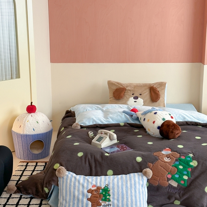 91家纺网 家纺一手货源 找家纺 桔子家纺 2025秋冬新款兔兔绒美式复古系列四件套 查理（四件套）