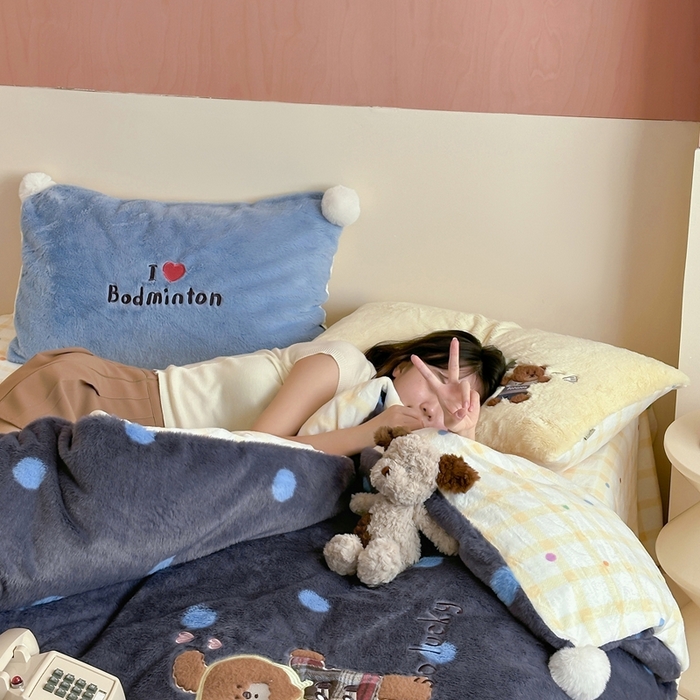 91家纺网 家纺一手货源 找家纺 桔子家纺 2025秋冬新款兔兔绒美式复古系列四件套 吉米（四件套）