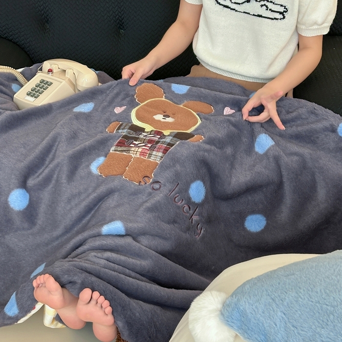 91家纺网 家纺一手货源 找家纺 桔子家纺 2025新款秋冬兔兔美式复古兔兔皮草毯毯子多功能盖毯 吉米（毯子）