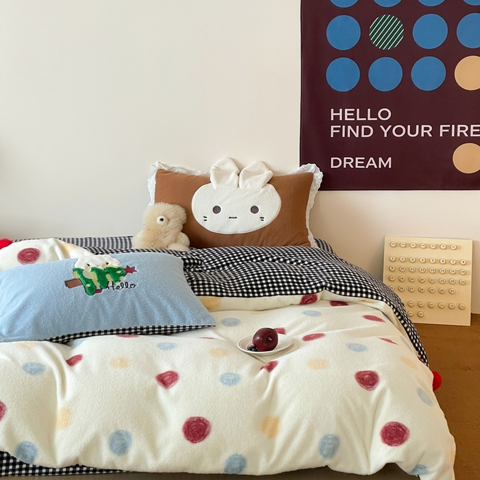 桔子家纺 2025秋冬新款羊毛绒mi兔系列四件套 波点mi兔