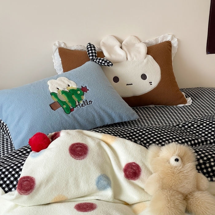 91家纺网 家纺一手货源 找家纺 桔子家纺 2025秋冬新款羊毛绒mi兔系列四件套 波点mi兔