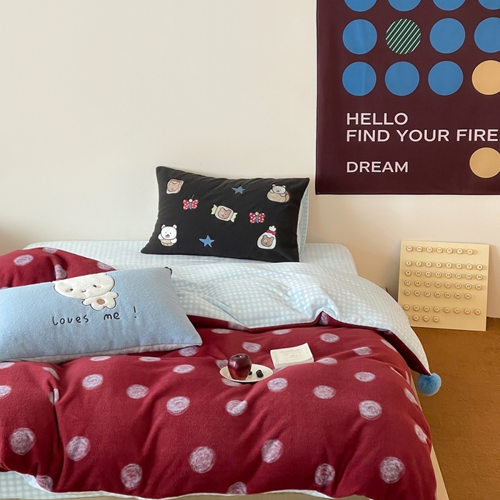 桔子家纺 2025秋冬新款羊毛绒mi兔系列四件套 复古红波点