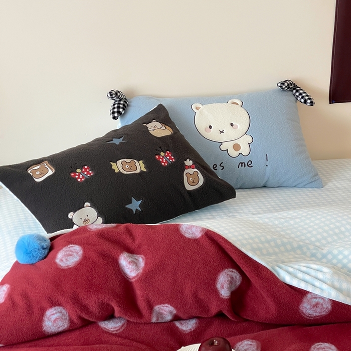 91家纺网 家纺一手货源 找家纺 桔子家纺 2025秋冬新款羊毛绒mi兔系列四件套 复古红波点