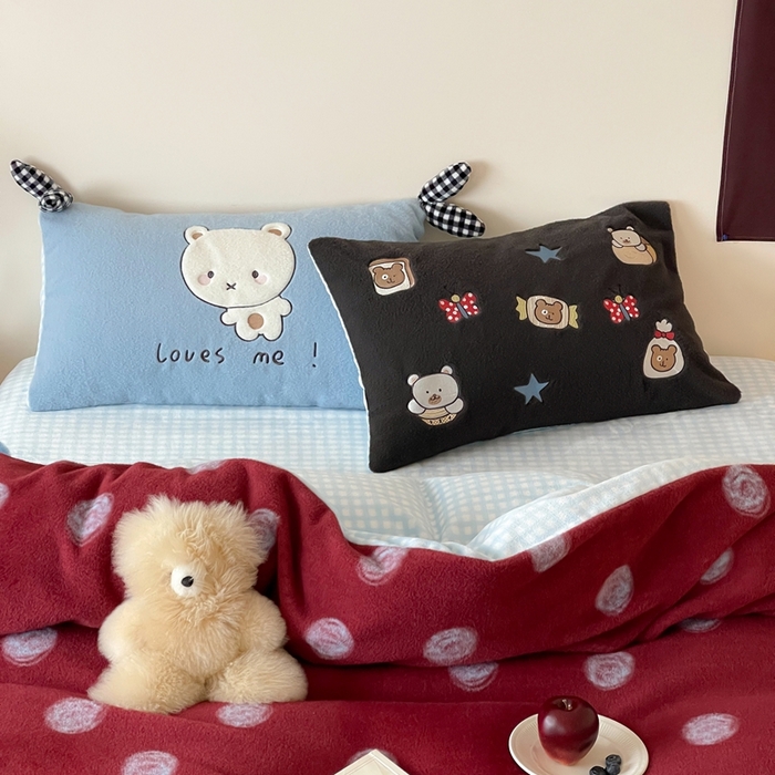 91家纺网 家纺一手货源 找家纺 桔子家纺 2025秋冬新款羊毛绒mi兔系列四件套 复古红波点