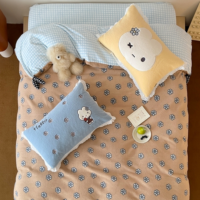 91家纺网 家纺一手货源 找家纺 桔子家纺 2025秋冬新款羊毛绒mi兔系列四件套 黄油mi兔