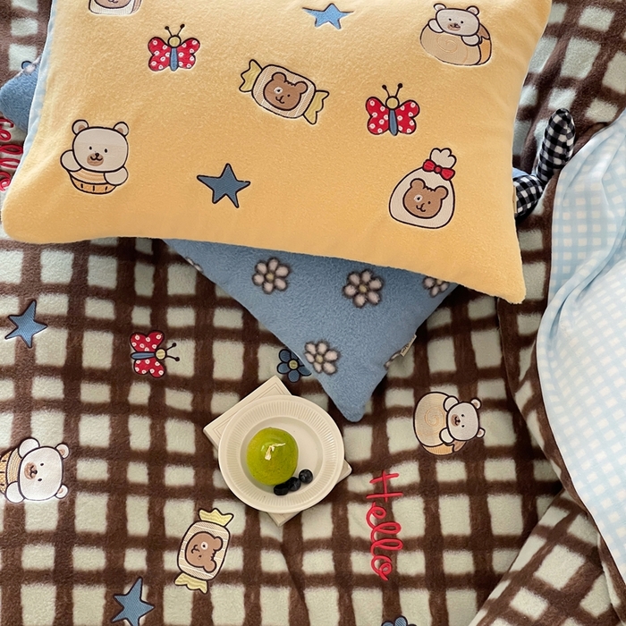 91家纺网 家纺一手货源 找家纺 桔子家纺 2025秋冬新款羊毛绒mi兔系列四件套 烤面包