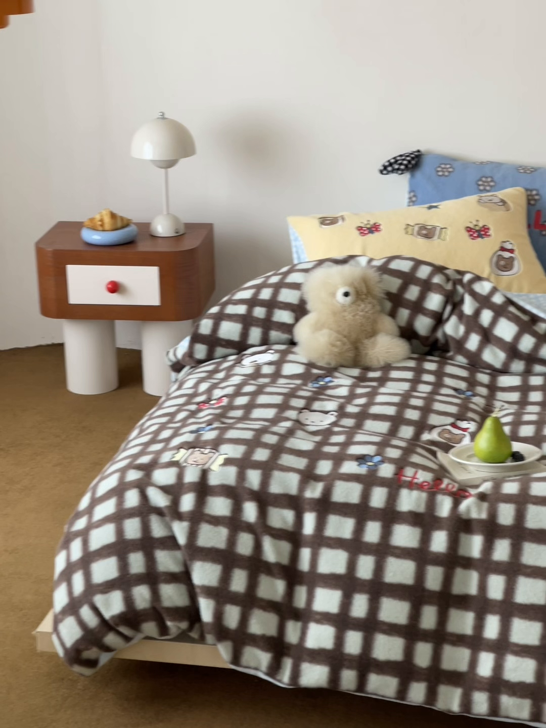 91家纺网 家纺一手货源 找家纺 桔子家纺 2025秋冬新款羊毛绒mi兔系列四件套 烤面包