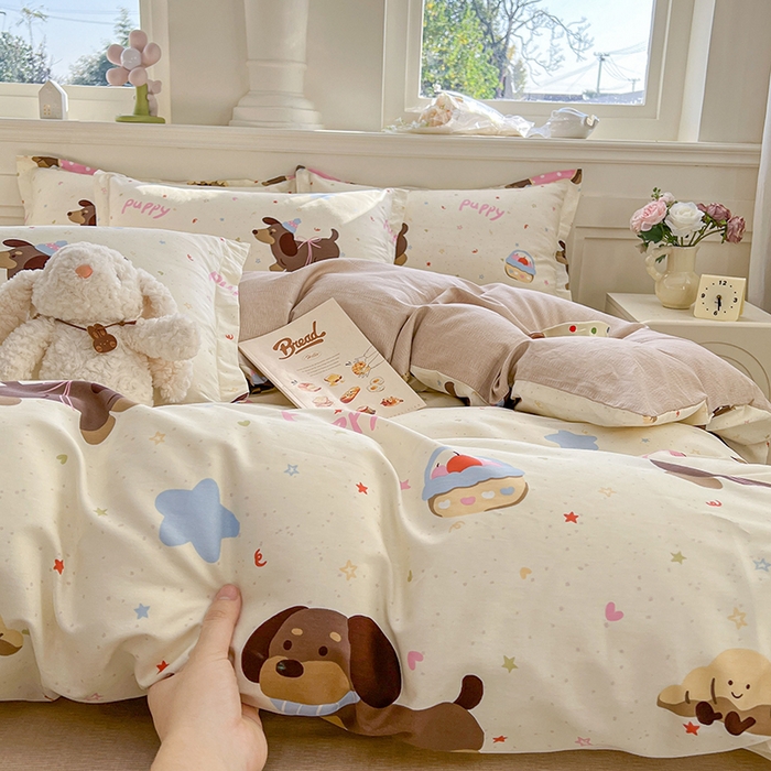 91家纺网 家纺一手货源 找家纺 名优家纺 2026新款12868全棉小清新印花四件套单品系列-单被套 困困腊肠狗