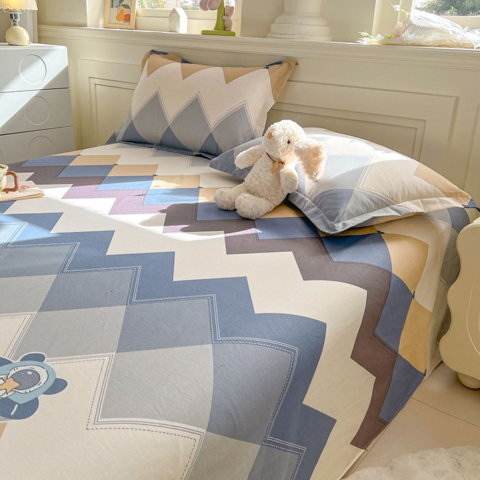 91家纺网 家纺一手货源 找家纺 名优家纺 2026新款12868全棉小清新印花四件套单品系列-四件套 几何飞船