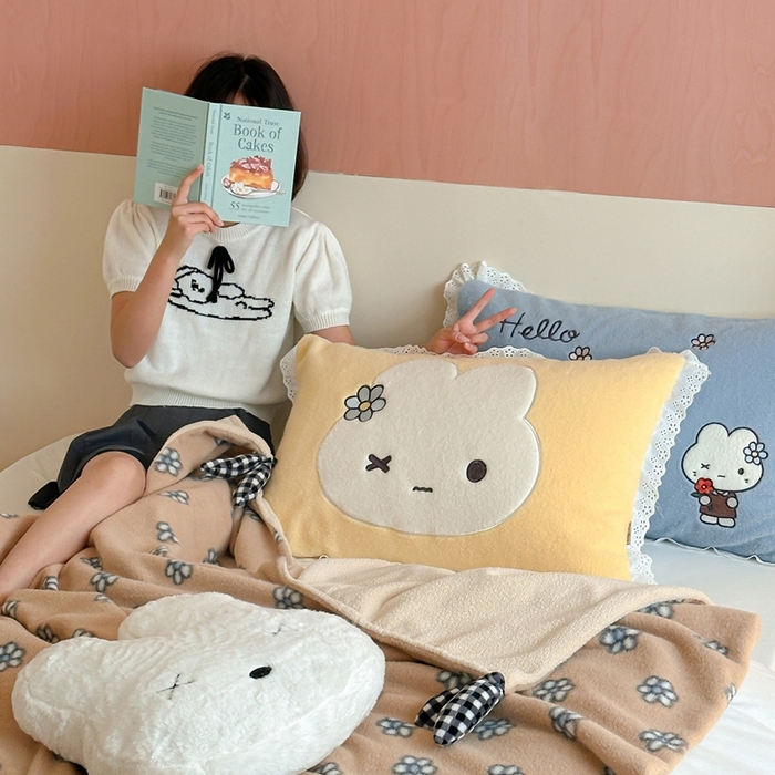 91家纺网 家纺一手货源 找家纺 桔子家纺 2025新款秋冬mi兔羊毛绒系列盖毯毯子多功能盖毯 黄油mi兔毯子