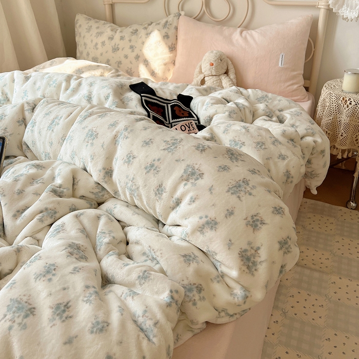 91家纺网 家纺一手货源 找家纺 （总）山茶家纺 2025新款牛奶绒印花四件套-中古系列