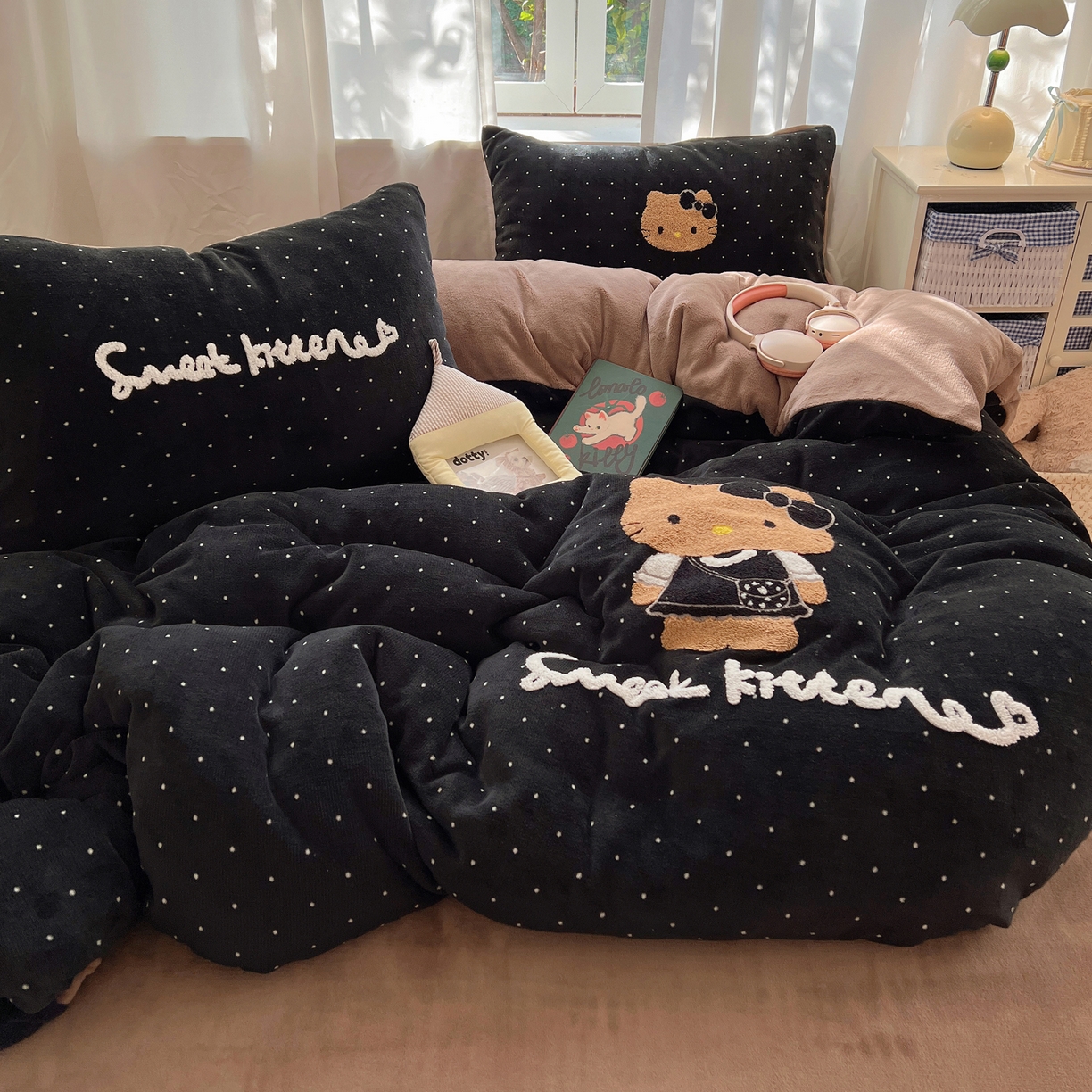 91家纺网 家纺一手货源 找家纺 桃喜 2025新款猫咪毛巾绣四件套 小香风猫猫